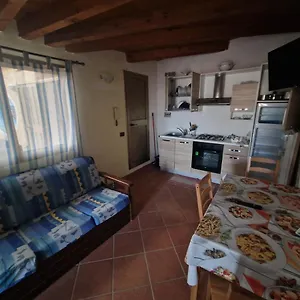 Monolocali In Centro Paese Lampedusa